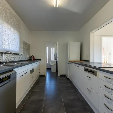 Alcazar By Interhome Creixell
